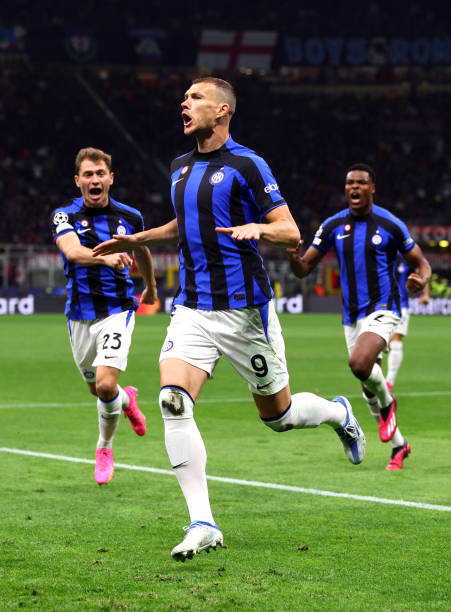 的进攻与严 的进攻与严