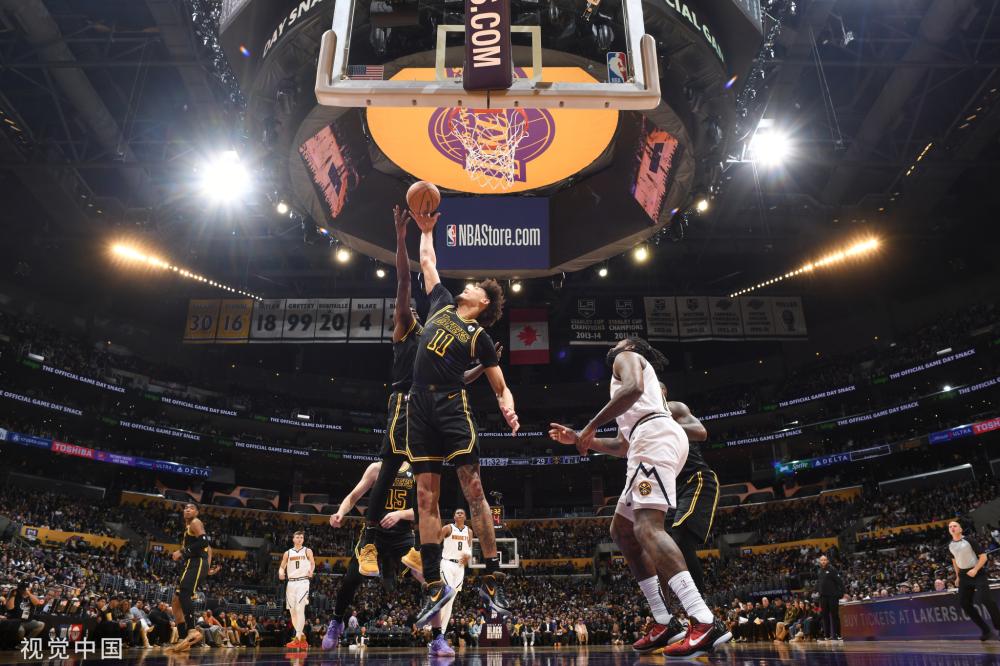 赛场上也曾 赛场上也曾