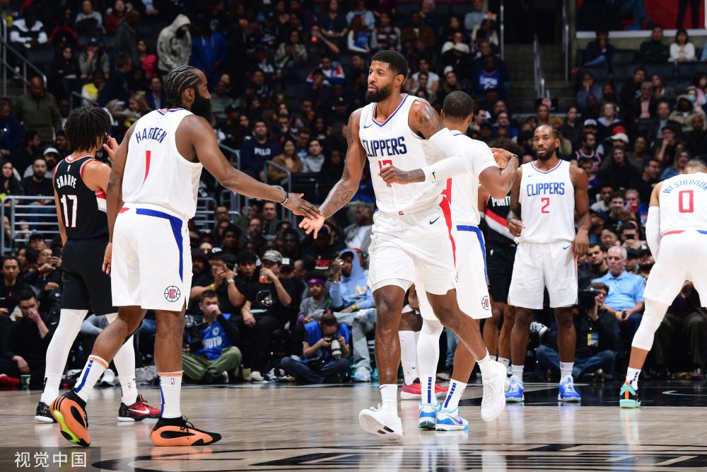 树立了一个 树立了一个