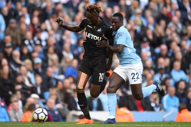 下面是根据 下面是根据